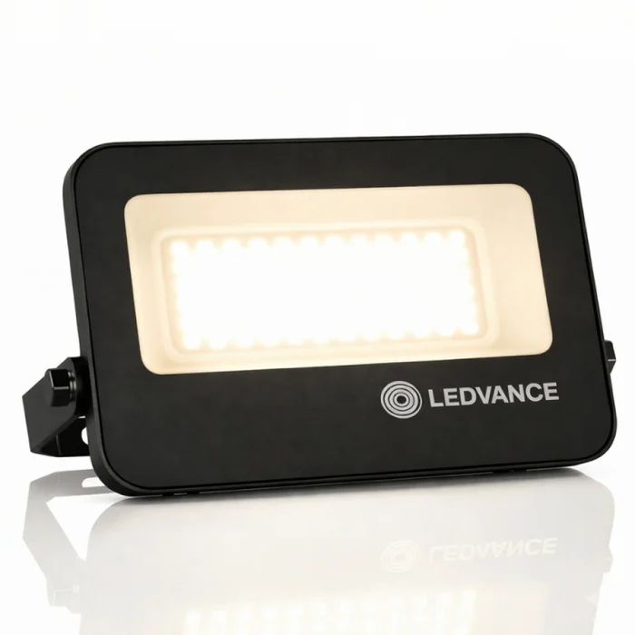 Foco LED LEDVANCE Compact IP66 30W CCT Negro en Negro - Lámparas colgantes, Uruguay | Unilux, vista 3