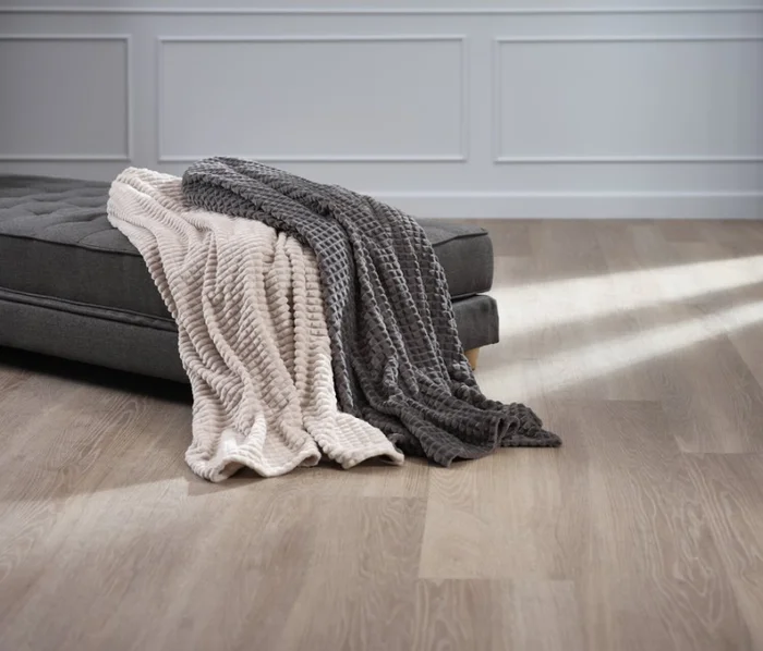 Manta HAGTORN fleece 140x200 beige en Beige - Textiles, Uruguay | JYSK, vista 2