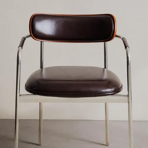 SILLA PIEL Y ACERO INOXIDABLE en Marrón - Sillas, Uruguay | Zara Home