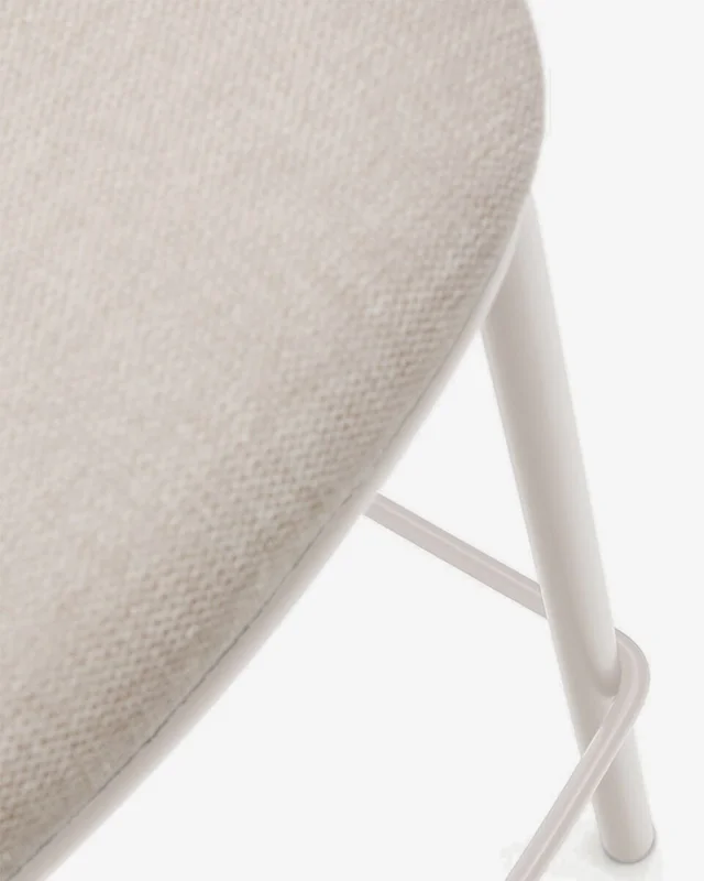 Taburete Maina - de chenilla beige y patas de acero con acabado beige FSC Mix Credit 65 cm en Azul - Butacas, banquetas y puffs, Uruguay | Kavehome, vista 6