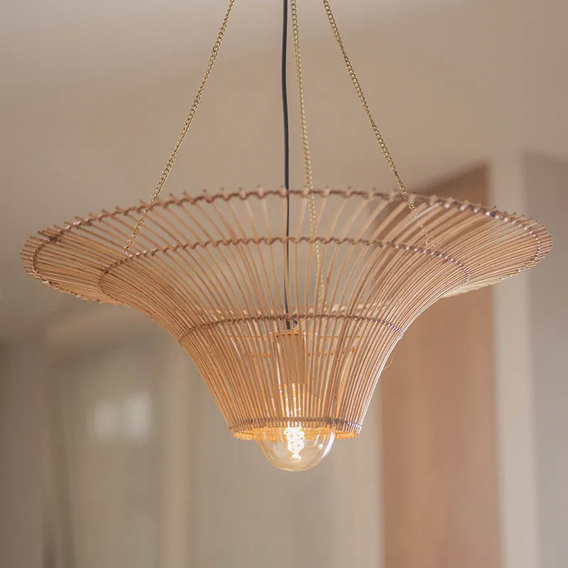 Lámpara de techo Elsie en Madera natural - Lámparas colgantes, Uruguay | De Arcos
