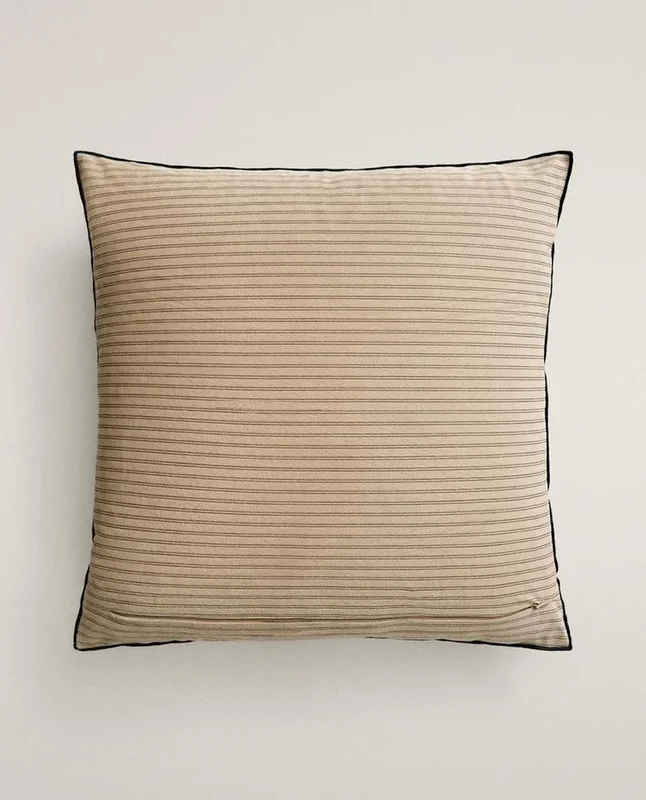 FUNDA COJÍN VELVET RAYAS en Beige - Textiles, Uruguay | Zara Home, vista 4