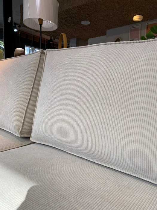 Sofá Retráctil España 3 Cuerpos (210cm) EASY CLEAN – Crudo en Beige - Sillones y sofás, Uruguay | Berna Home, vista 6