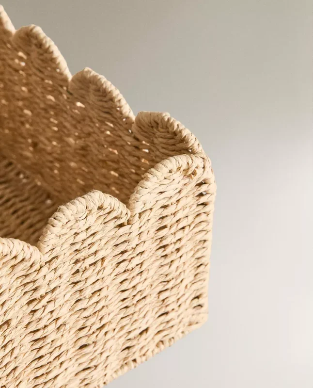 CESTA ONDAS PEQUEÑA en Beige - Canastos, Uruguay | Zara Home, vista 3