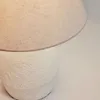 Lámpara de mesa Noara de magnesio con acabado blanco en Blanco - Lámparas de mesa, Uruguay | Kavehome, vista 5 de 6