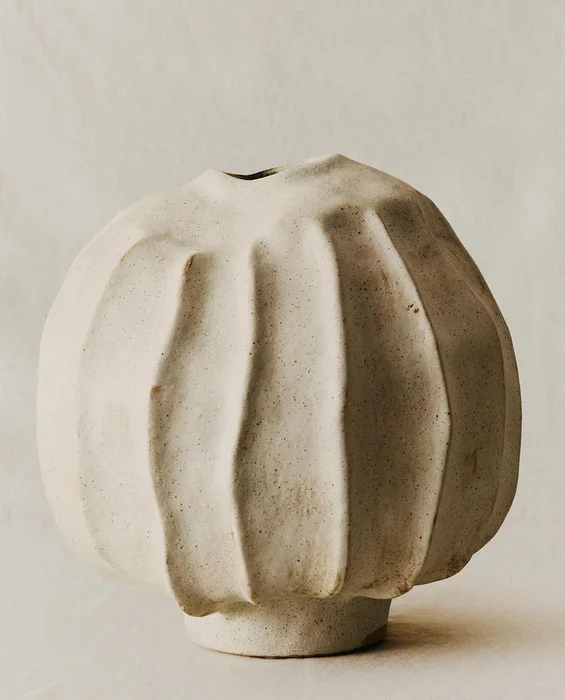 JARRÓN DECORATIVO CERÁMICA REDONDO - Jarrones, Uruguay | Zara Home