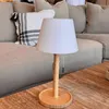 L. MESA RECARGABLE TORONTO en Madera natural - Lámparas de mesa, Uruguay | Masinfinito Casa, vista 2 de 2