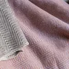 MANTA AUSTRIACA ESPIGA - MALVA en Violeta - Textiles, Uruguay | La Iberica, vista 4 de 5