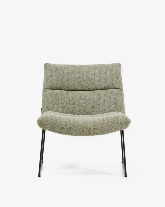 Butaca Asen - de chenilla verde y patas de acero negro FSC 100% en Beige - Butacas, banquetas y puffs, Uruguay | Kavehome, vista 6