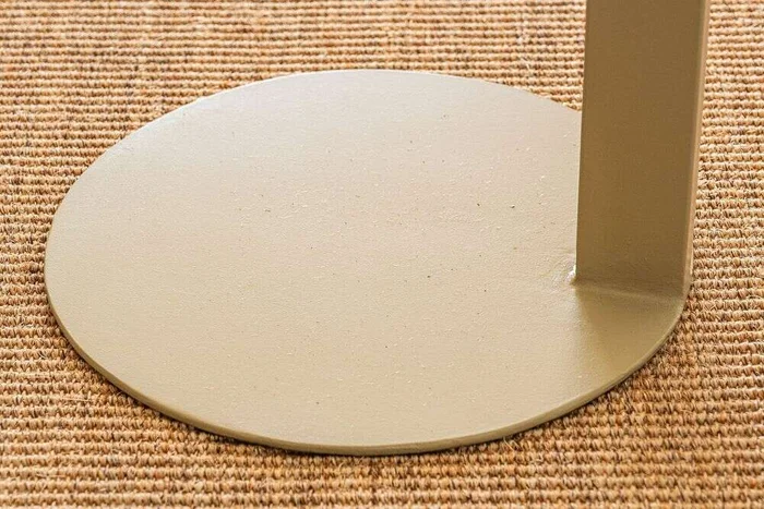 MESA AUXILIAR REDONDA HIERRO - CALIZA en Beige - Mesas de living, Uruguay | La Iberica, vista 4