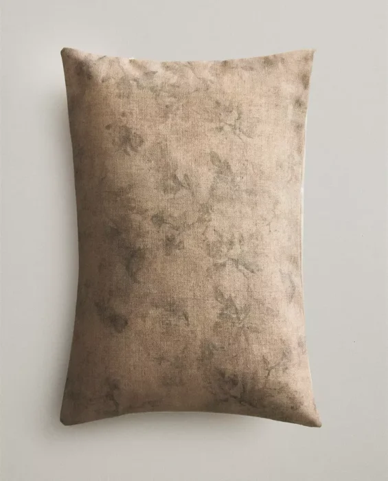 FUNDA COJÍN FLORES - Textiles, Uruguay | Zara Home
