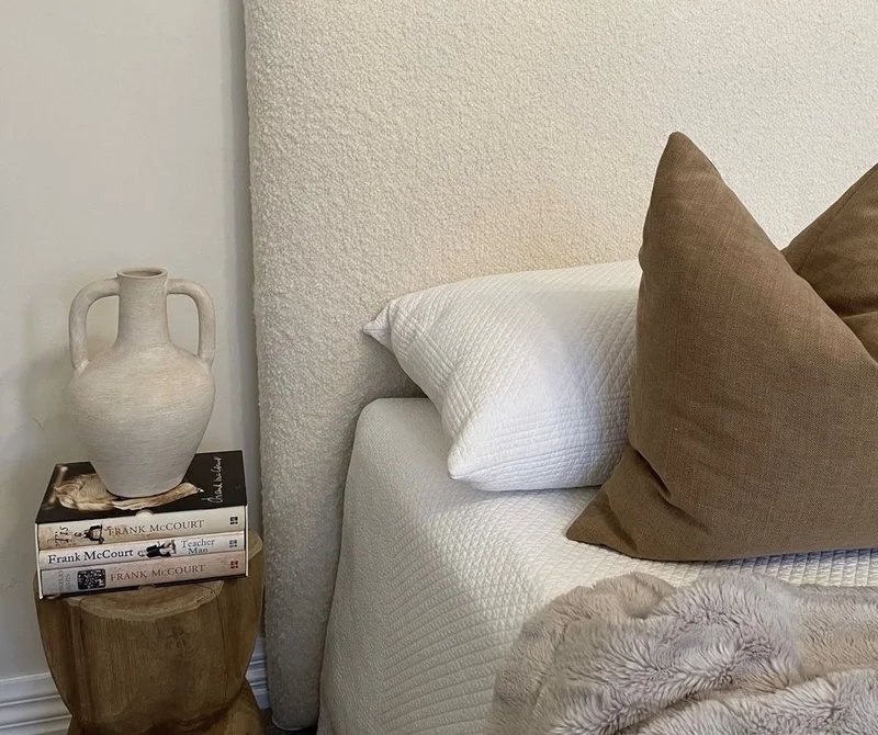 Respaldo de cama tapizado bucle en Blanco - Dormitorio, Uruguay | Pieza Clave, vista 3
