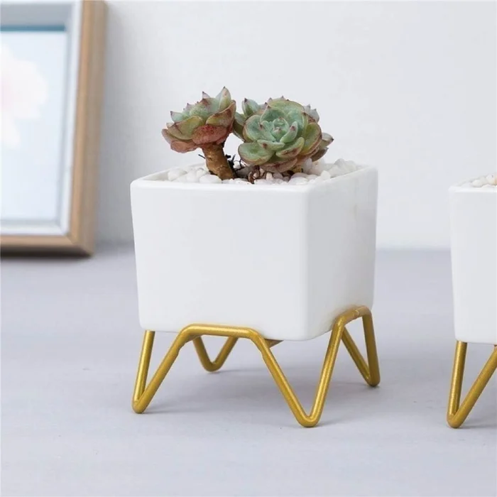 MACETA CERAMICA C/BASE 6x6x9CM BLANCO/DORADO en Blanco - Macetas, Uruguay | Decohogar, vista 3