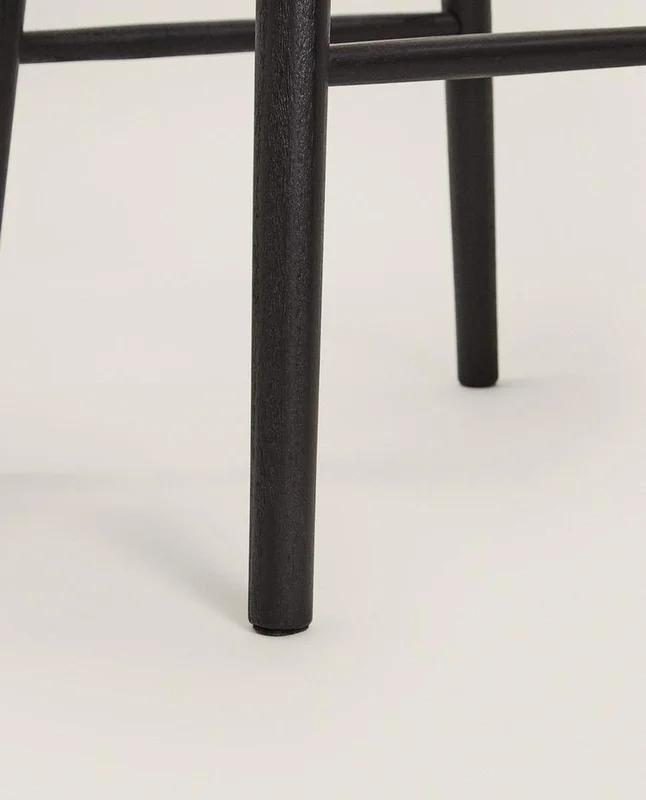 TABURETE MADERA PINO en Negro - Sillas, Uruguay | Zara Home, vista 6
