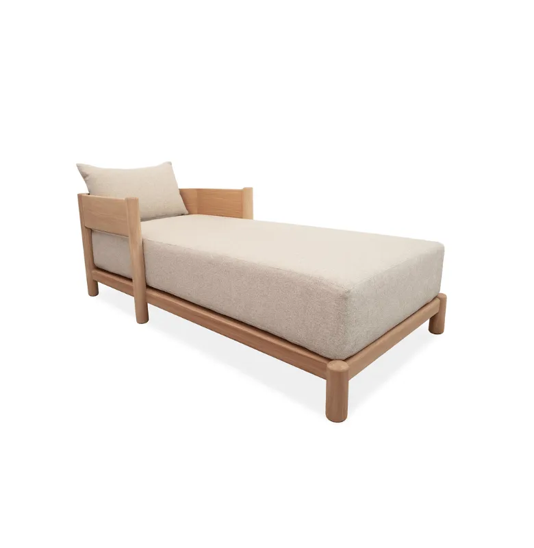 CAMASTRO LARA OUTDOOR TEKA CON ALMOHADONES 175X89 en Beige - Muebles para el exterior, Uruguay | Masinfinito Casa