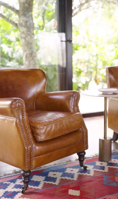 BERGERE CUERO ITALIANO ENVEJECIDO CON TACHAS en Marrón - Sillones y sofás, Uruguay | La Iberica, vista 18