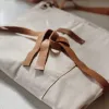 Delantal con cuero - Textiles, Uruguay | Dreams On Time, vista 3 de 4