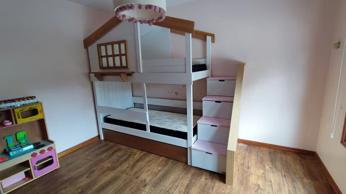 Cama Milán en Multicolor - Dormitorio, Uruguay | Treehouse Deco