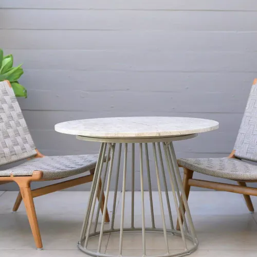Mesa Lateral Biarritz - Muebles para TV, Uruguay | Balcony