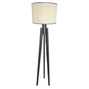 Lámpara Trippe Madera y Esterilla – Negro en Madera natural - Lámparas de pie, Uruguay | Berna home