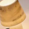 Lámpara de mesa Alaro de mármol blanco en Blanco - Lámparas de mesa, Uruguay | Kavehome, vista 3 de 5