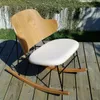 Penguin Rocker Chair | Ib Kofod-Larsen en Blanco - Butacas, banquetas y puffs, Uruguay | Mad for Modern, vista 1 de 2