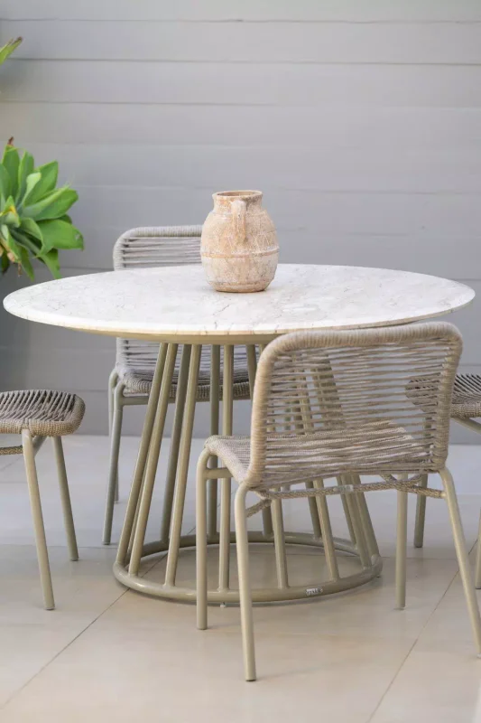 Mesa Biarritz en Fendi - Mesas de comedor, Uruguay | Balcony, vista 3