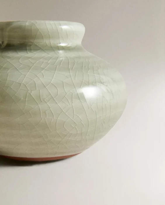 JARRÓN TERRACOTA PEQUEÑO en Verde oliva - Jarrones, Uruguay | Zara Home, vista 5