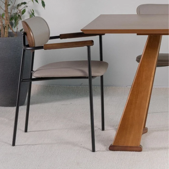 Mesa Curve - 140 x 90 en Madera natural - Mesas de comedor, Uruguay | Fábrica Italiana, vista 2