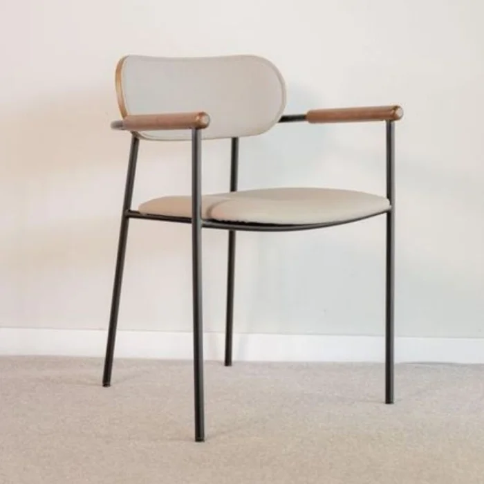 Silla Francesca / Beige en Gris - Sillas, Uruguay | Fábrica Italiana
