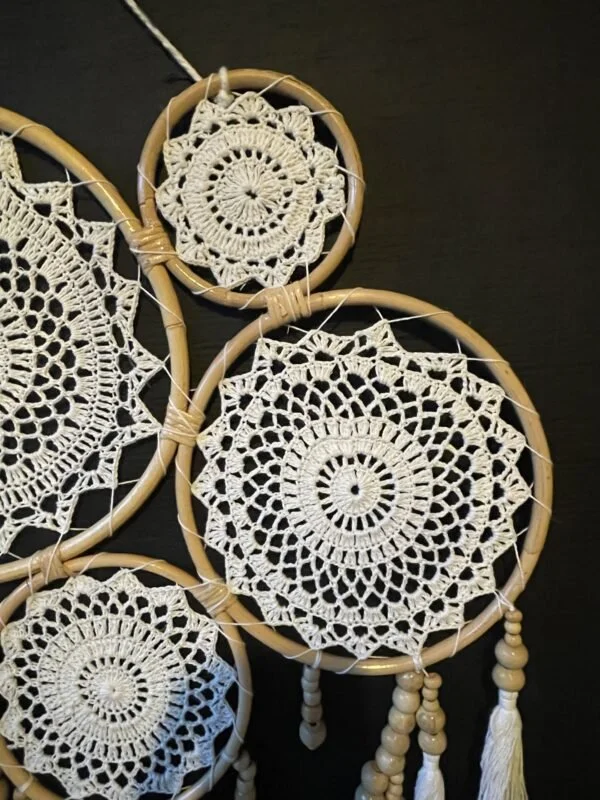 Atrapasueños con borlas en Blanco - Decoración, Uruguay | Balihai, vista 2