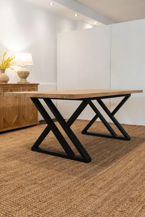 Mesa Comedor Sofia en Marrón - Mesas de comedor, Uruguay | Marvic