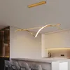 Luminaria Colgante LED Barboza Dorado en Amarillo - Lámparas colgantes, Uruguay | Unilux, vista 6 de 7