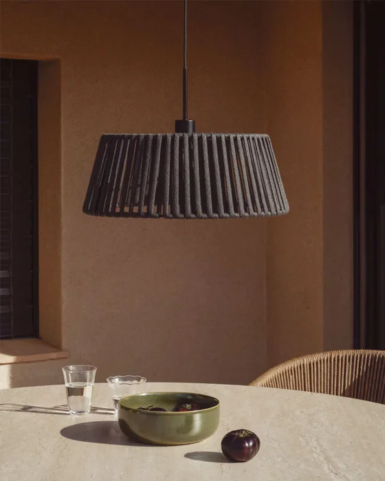 Pantalla para lámpara de techo Aldet de cuerda plana - negro Ø46 cm en Negro - Muebles para el exterior, Uruguay | Kavehome, vista 2