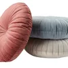 Almohadón KUGLEASK Ø40 terciopelo celeste en Azul - Textiles, Uruguay | JYSK, vista 2 de 5
