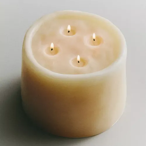 VELÓN DECORATIVO BEIGE en Beige - Velas y Portavelas, Uruguay | Zara Home