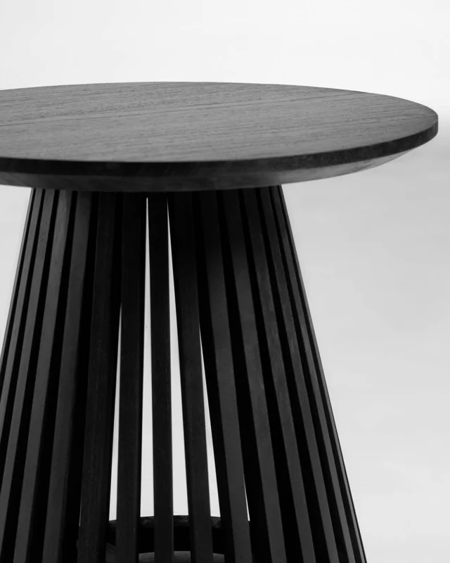 Mesa auxiliar Jeanette madera maciza de mindi negro Ø 50 cm en Negro - Mesas de arrimo, Uruguay | Kavehome, vista 5