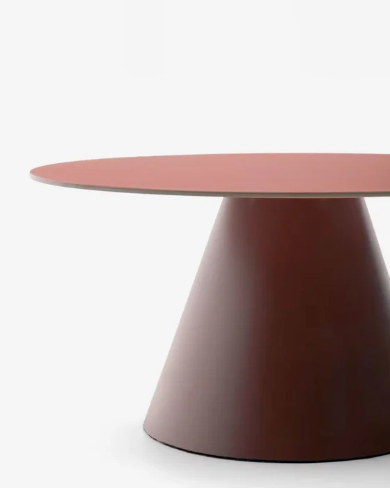 Mesa de centro Wilshire cristal templado glaseado y acero acabado pintado - terracota mate Ø80cm en Rojo - Mesas de living, Uruguay | Kavehome, vista 6