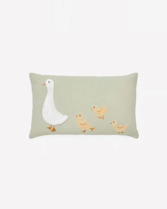Almohadón Milu de algodón verde bordado de oca 30 x 50 cm en Verde - Textiles, Uruguay | Kavehome