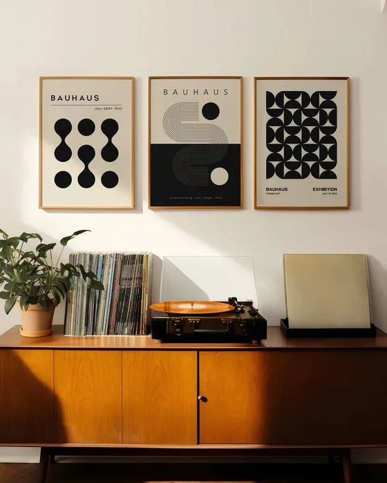 Bauhaus - Black Vintage en Multicolor - Láminas, Uruguay | La Cuadrería