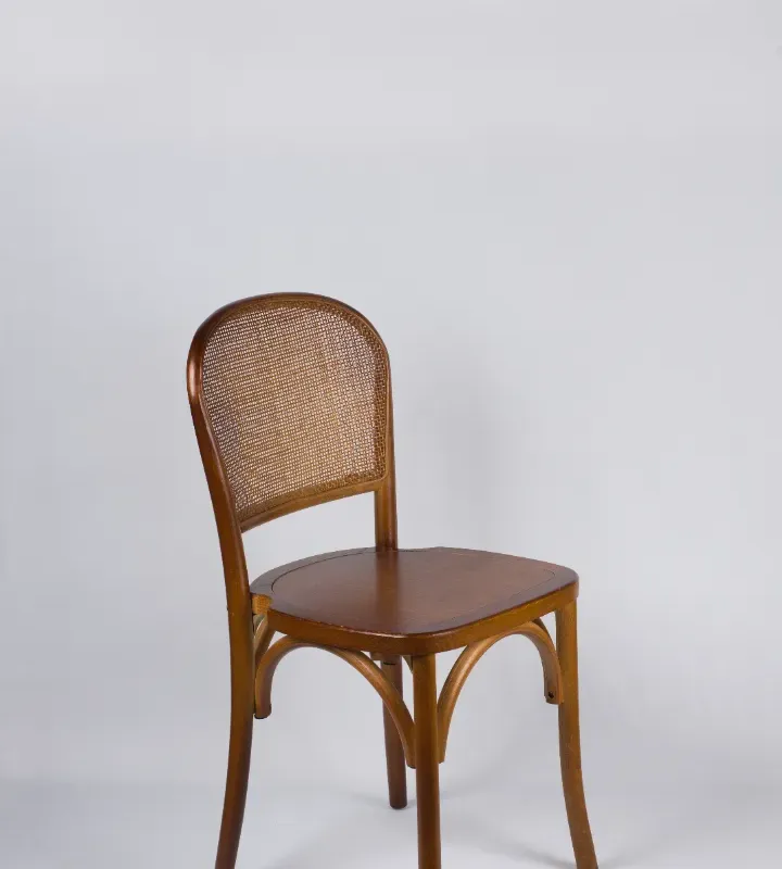Silla Oasis Oscura (asiento de madera) en Marrón - Sillas, Uruguay | Victoriana
