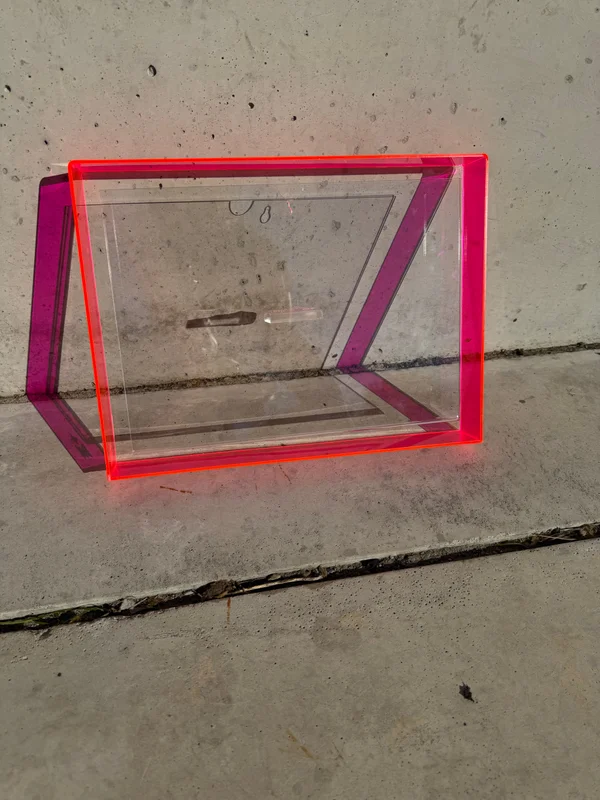 Marco Acrílico Fucsia - Marcos, Uruguay | Mara Estudio, vista 6