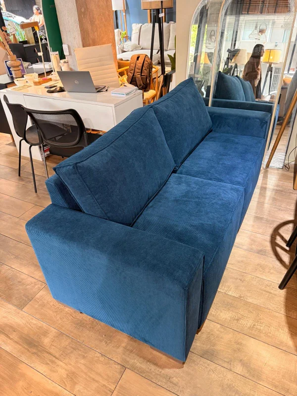 Sofa Moscú 3 Cuerpos 200cm – Azul Easy Clean en Azul - Sillones y sofás, Uruguay | Berna Home, vista 4