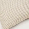 Set Senara de 2 almohadones de algodón beige 45 x 45 cm en Beige - Textiles, Uruguay | Kavehome, vista 3 de 4