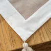 SENDERO BORDADO A MANO - BEIGE Y OFF WHITE en Beige - Textiles, Uruguay | La Iberica, vista 8 de 9