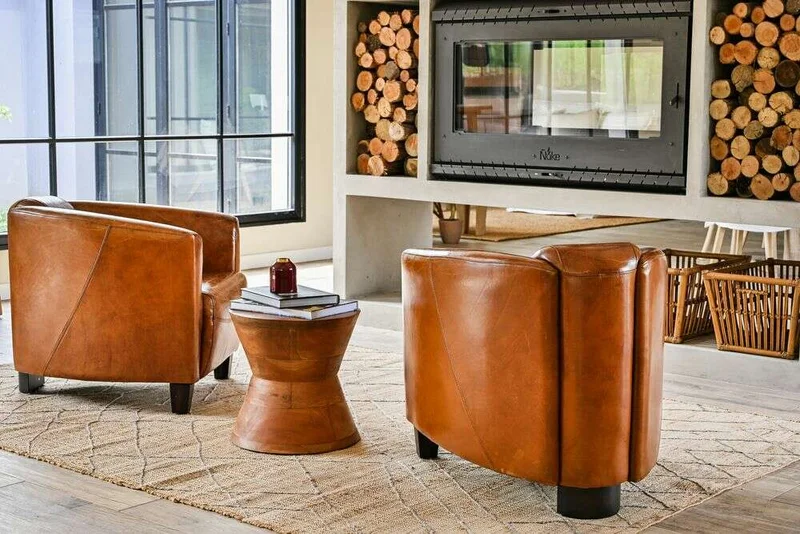BUTACA DE CUERO ITALIANO ENVEJECIDO - AVIADOR en Marrón - Butacas, banquetas y puffs, Uruguay | La Iberica, vista 17