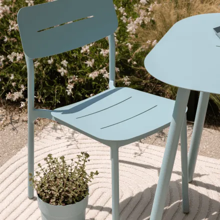 Silla de comedor Anafi Azul Celadón en Celeste - Muebles para el exterior, Uruguay | Naterial Uruguay
