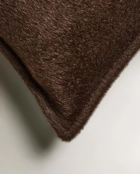 FUNDA COJÍN PELO en Marrón - Textiles, Uruguay | Zara Home, vista 3