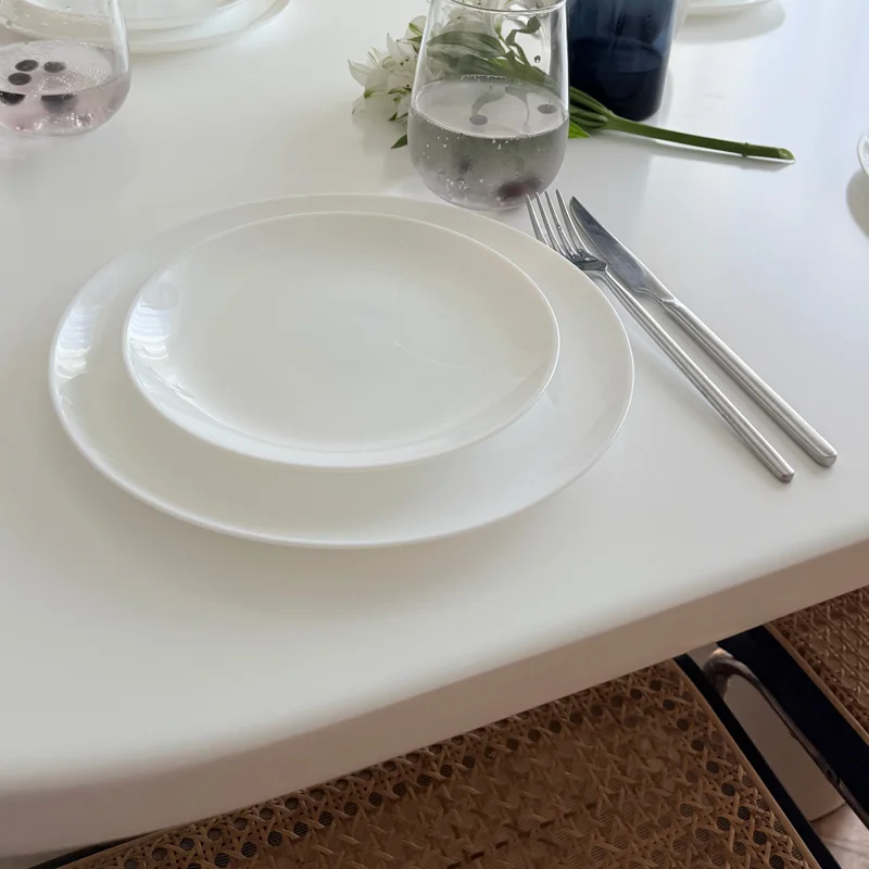 Mesa Comedor PILL | OCTO en Blanco - Mesas de comedor, Uruguay | Octo, vista 7