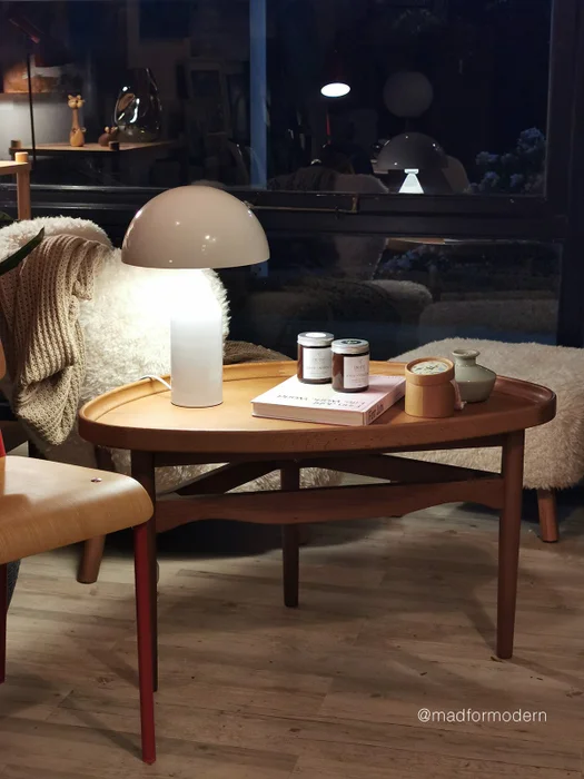 Eye Table | Finn Juhl en Madera natural - Mesas de living, Uruguay | Mad for Modern, vista 2